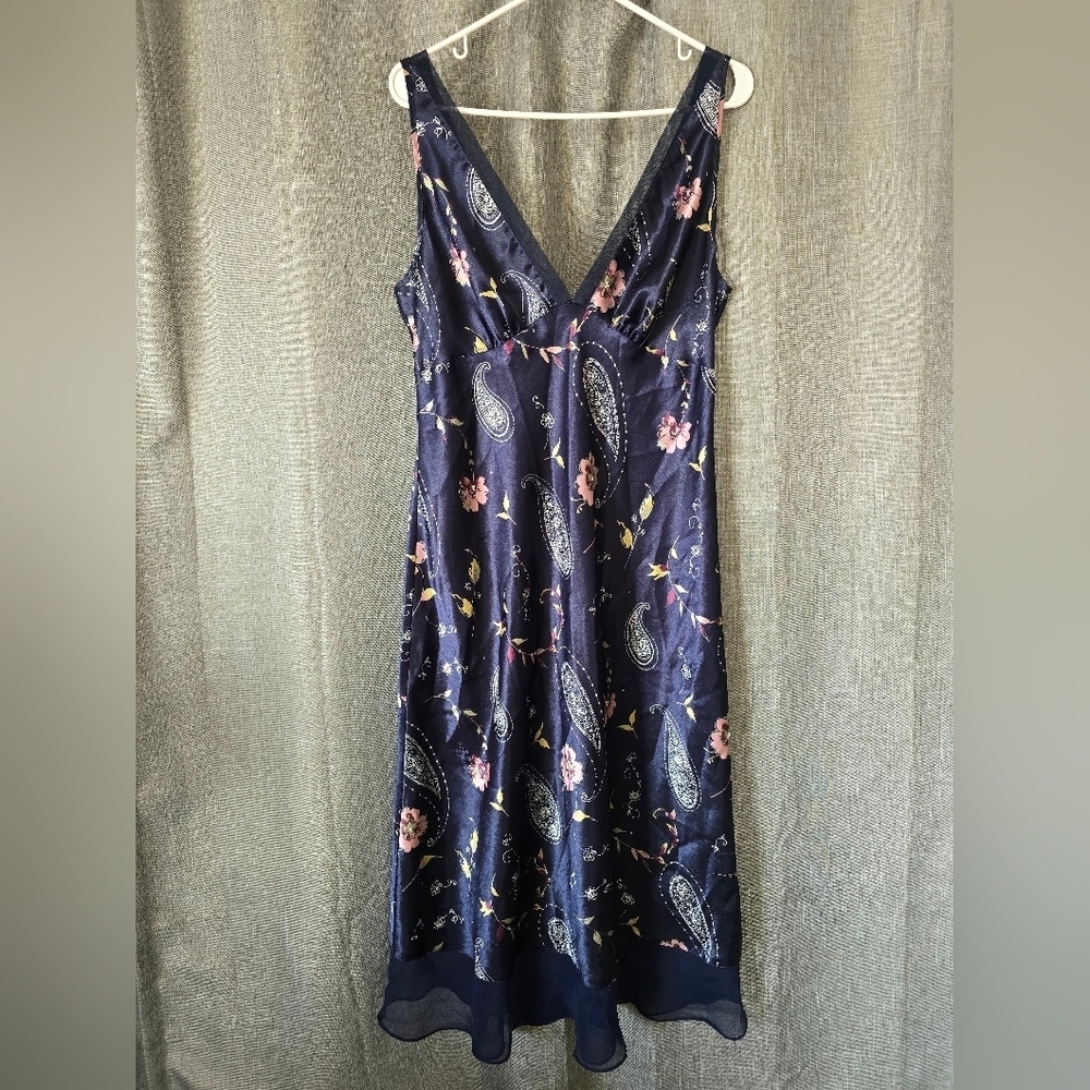 Vtg Y2K Intimate Essentials Navy Blue Floral And Paisley Midi Slip Dress Sz L